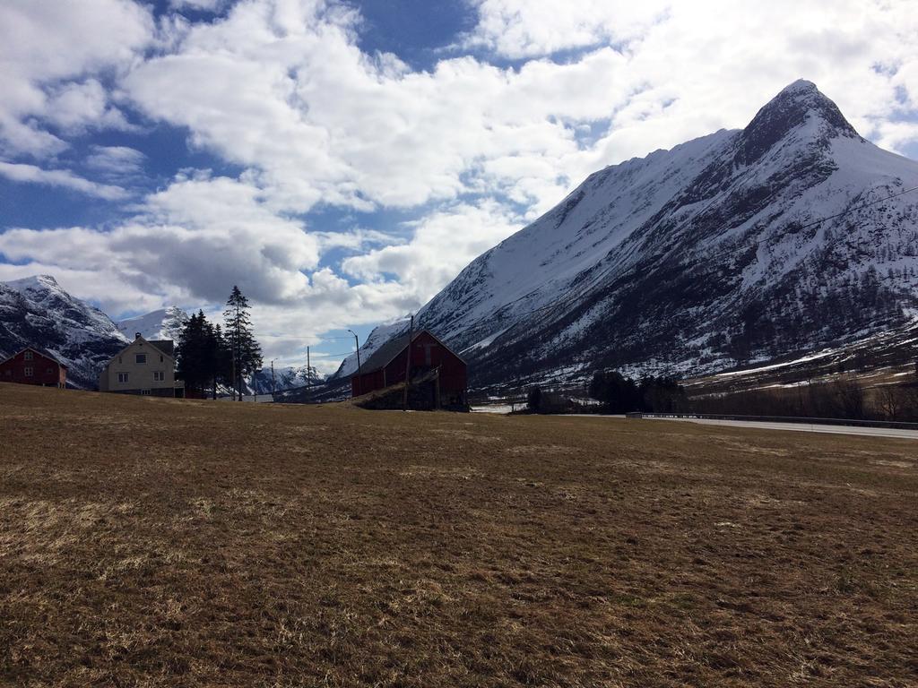 Overvoll Farm Stranda  Exterior foto
