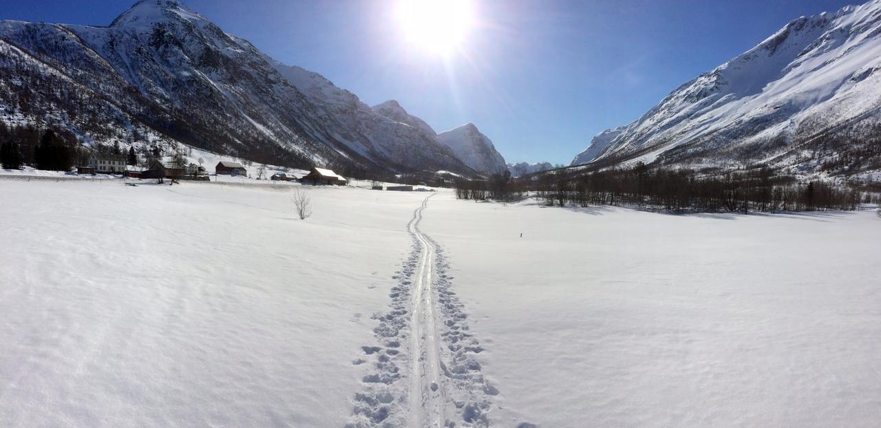 Overvoll Farm Stranda  Exterior foto